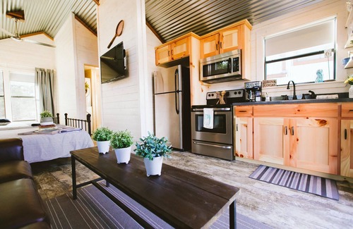 Dripping Springs Villa | Griffin Villa @ D6: Hike/Swim/Relax