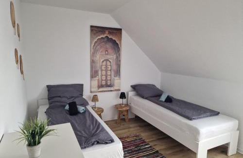 Niederzwehren Apartment | Grimm Apartment