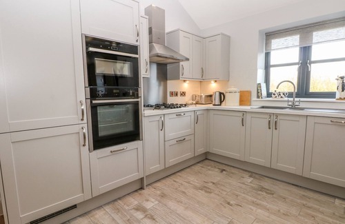 Mobberley Cottage | GRIMSDITCH DAIRY, family friendly, with a garden in Knutsford