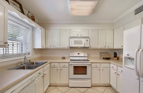 Jekyll Island House | Gritz Carlton A: 2 BR, 1 BA Duplex in Jekyll Island, Sleeps 6