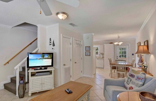 Jekyll Island House | Gritz Carlton (B) - cozy two bedroom duplex within walking distance to beach