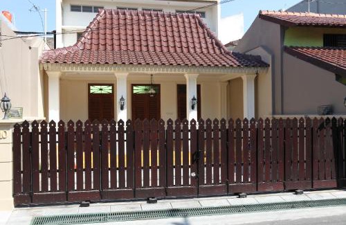 Central Yogyakarta House | Griya Hanna