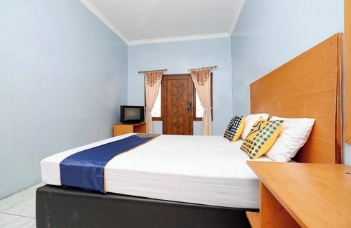 Colomadu Hotel | Griya Sakura Syariah near UMS