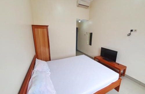 Banjarsari Hotel | Griya Shinta Syariah Solo Mitra RedDoorz