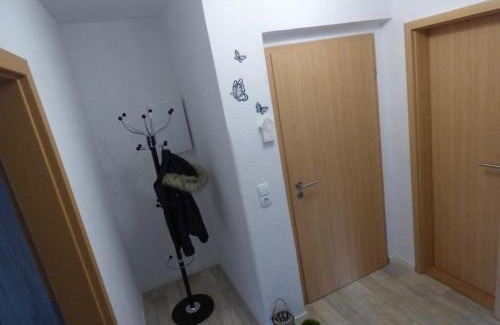 Wilhelmshaven Apartment | Große Ferienwohnung in Voslapp mit Garten