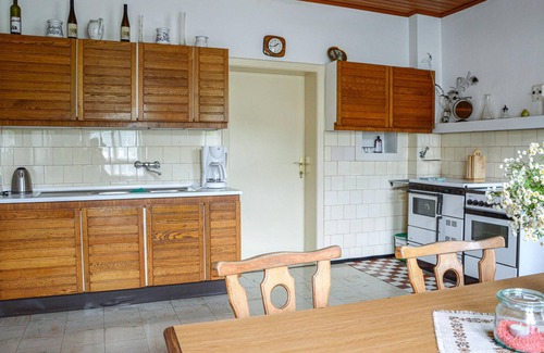 Sierndorf Apartment | Große Ferienwohnung Sierndorf