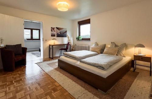 Oehringen Apartment | Große FeWo in den Weinbergen