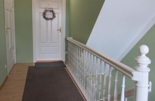 Senftenberg Apartment | großes Apartment mit Garten - 4 km bis zum Strand