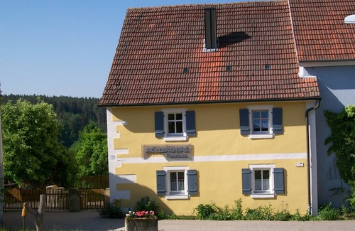 Ansbach Apartment | Großes Ferienhaus (110m2) mit Garten & Sonnenterrasse
