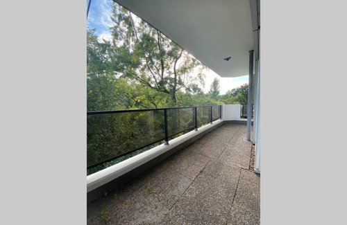 Bahnhofsvorstadt Apartment | Großzügige 2-Zimmer-Wohnung mit Balkon