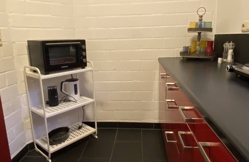 Rastede Apartment | Großzügige Ebenerdige Ferienwohnung, Ruhig Gelegen