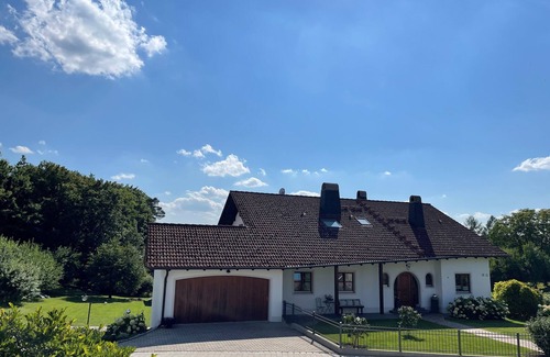 Riedenburg Apartment | Großzügige Ferienwohnung mit Terrasse
