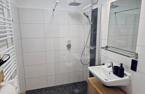 Wilsdruffer Vorstadt/Seevorstadt-West Apartment | Großzügiges Studio-Apartment
