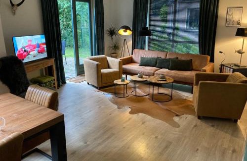 Ewijk House | Groene Heuvels 73