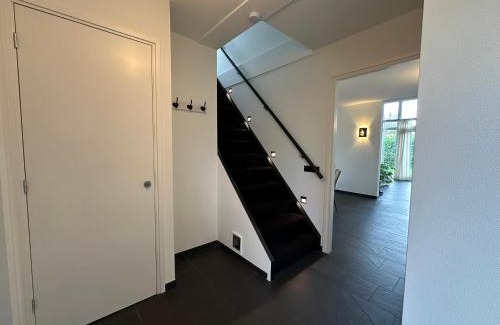 Zeewolde Villa | Groot vakantiehuis nabij Amsterdam inclusief jacuzzi