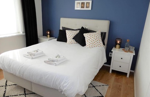 Slagharen House | Grote & kleine slaapkamer + Netflix in een net huis