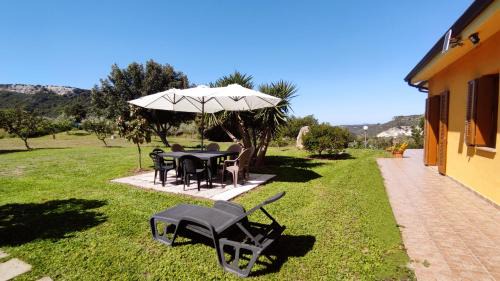 Ossi Bed & Breakfast | Grotta Delle Fate