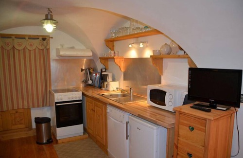 Villarabout Apartment | Ground floor, view mountain, tv, ski locker, 50m², Saint Martin de Belleville