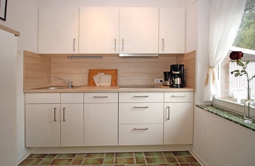 Westeraccumersiel House | Ground floor apartment with terrace and large bath