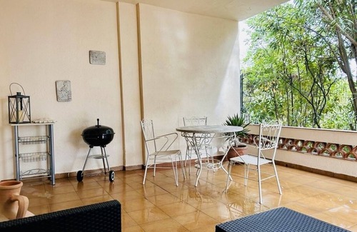 El Mas Bosca Apartment | Ground-floor apartment with large terrace and garden use