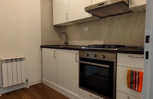 Vidiciatico House | Ground floor apartment with garden and porch