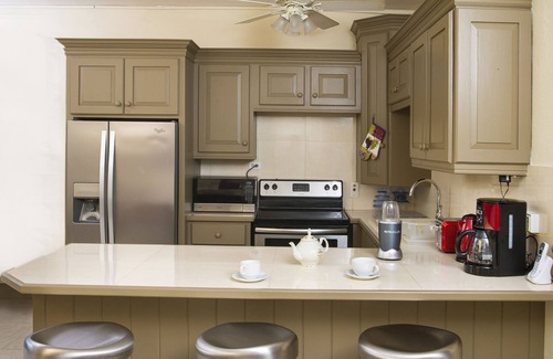 Sunset Crest Apartment | Ground floor apartment located in Hometown, 5 min walk to the Beach