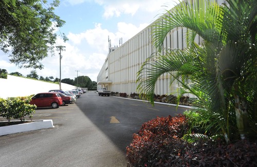 Sunset Crest Apartment | Ground floor apartment located in Hometown, 5 min walk to the Beach