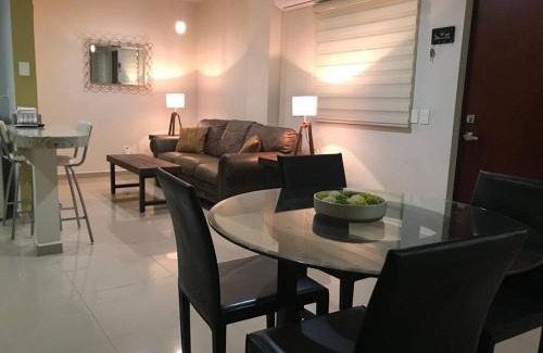 Las Gaviotas Apartment | Ground floor apartment close to the beach, shops and restaurants