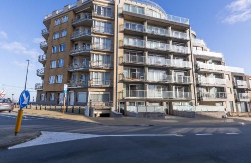Raversijde Apartment | Ground-Floor Apartment, cleaning included