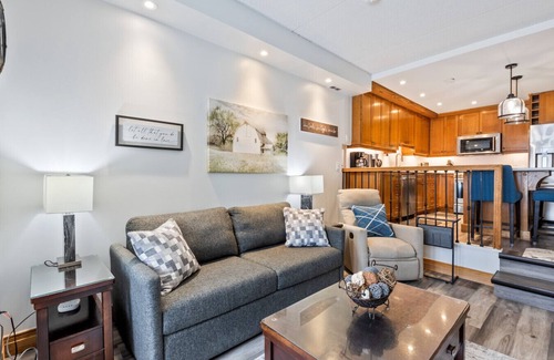 The Blue Mountains Condo | Ground-Floor Ski In/Out on Happy Valley Ski Run - Unit 122