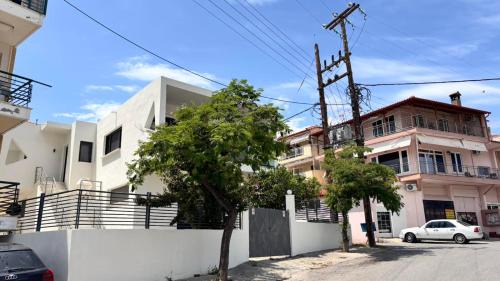 Neos Marmaras House | Ground-Floor Studio Apartment
