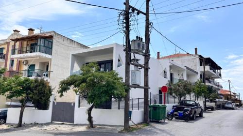 Neos Marmaras House | Ground-Floor Studio Apartment