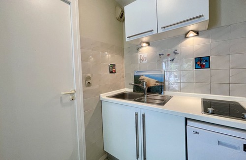 Pyla-sur-Mer Apartment | Ground-Floor T2 Cabin in Pyla with Large Terrace, Private Parking, 100m from Beach