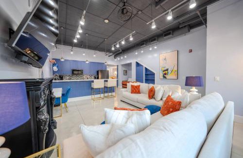 Madison House | Ground Floor Waterfront on The Rez in Madison