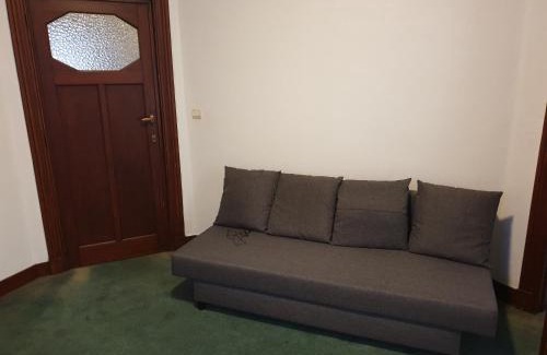 Quartier Midi-Lemonnier - Zuid-Lemonnierwijk Apartment | Group 2 bedroom apartment for 5