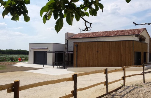 Les Herbiers Cottage | Group accommodation 15 beds 10 minutes from Puy Du Fou