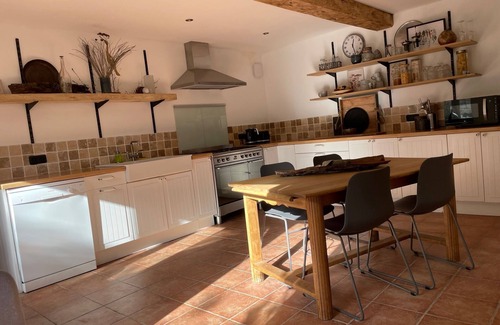 Echallat House | Guaranteed peace and quiet in the heart of the Charente vineyards