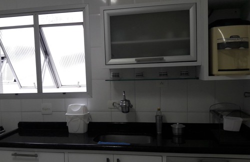 Vila Maia Apartment | Guarujá - 3 bed. in Pitangueiras, Wi-Fi, 2 parking spaces, sleeps 10 people