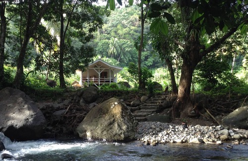 La Plaine House | Guava-Cherry riverside cottage