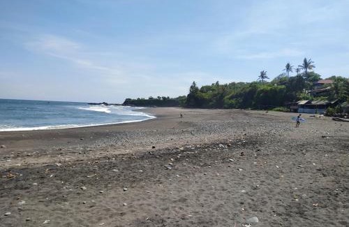 Suraberata House | Gubug Balian Beach Bungalow