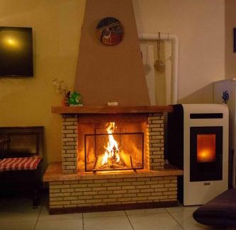 Campitello Matese House | Guest Art Campitello Matese