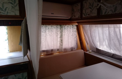 Gaianes House | guest caravan with pool