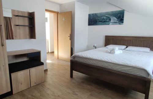 Korenica House | Guest House Šapina