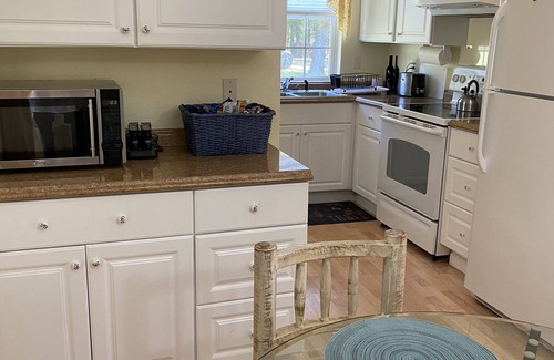 Pottersville House | Guest House 10 miles from West Plains MO and 8 miles to North Fork river venue