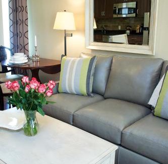 Norwalk House | Guest House at Norwalk Inn