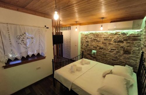 Gjirokaster House | Guest House Bala