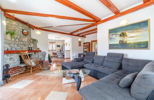 Nerezise House | Guest house Barbara