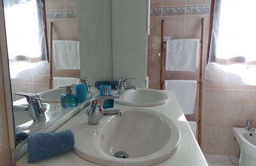 Noaillan Apartment | Guest House BYLAVILLA25 calm and relaxation in the Sauternes region