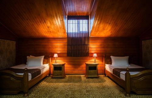 Taraz House | Guest House Chalet
