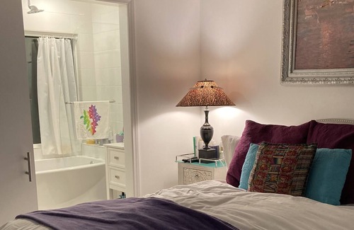 Leucadia Cottage | Guest house close to beach